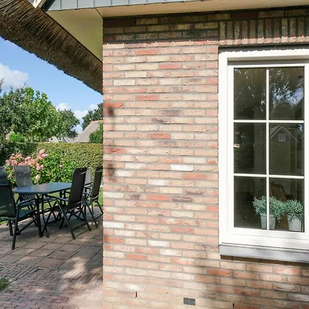 Ferienhaus Charming With Terrace Near Forest Sint Maartensvlotbrug