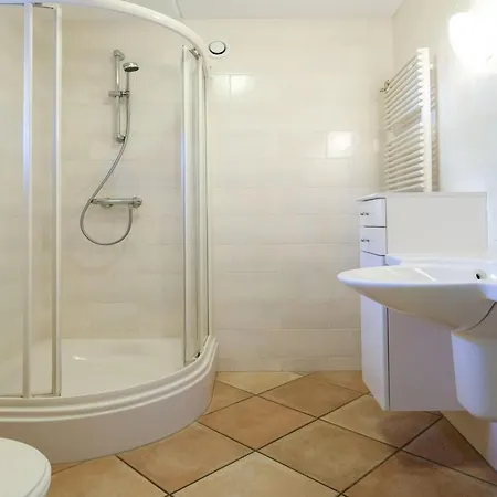 Ferienhaus Charming With Terrace Near Forest