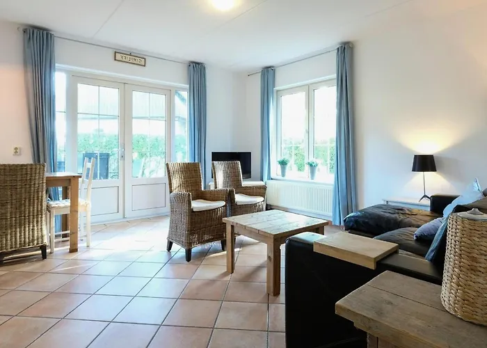 Charming With Terrace Near Forest *